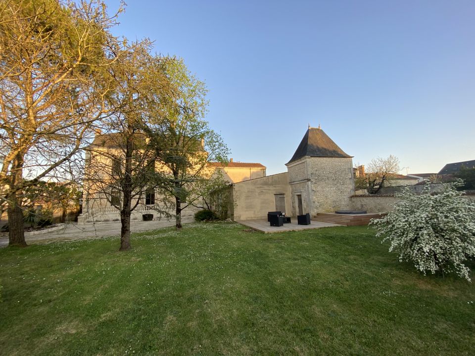 Villa i Saint-Jean-d'Angely, Charente-Maritime - foto 2