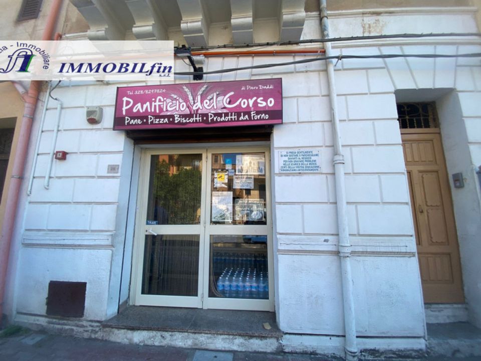 Erhvervsejendom i Villabate, Palermo - foto 2