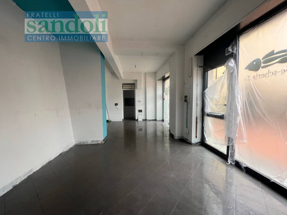Commercial property in Vercelli, Vercelli - photo 4