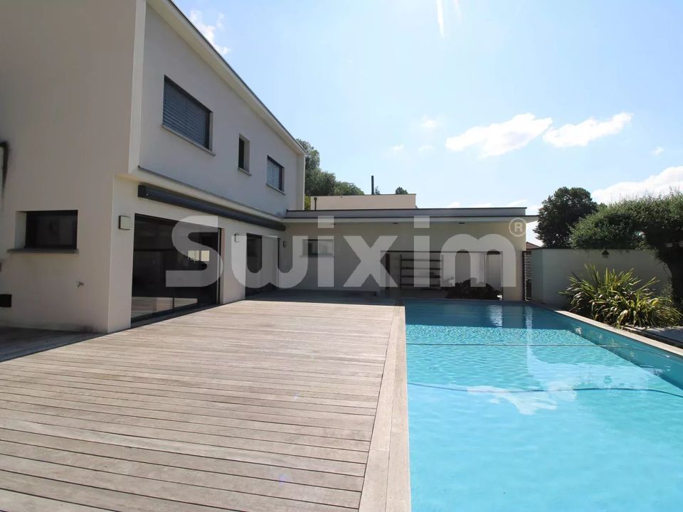 Villa i Bourgoin-Jallieu, Isere - foto 1