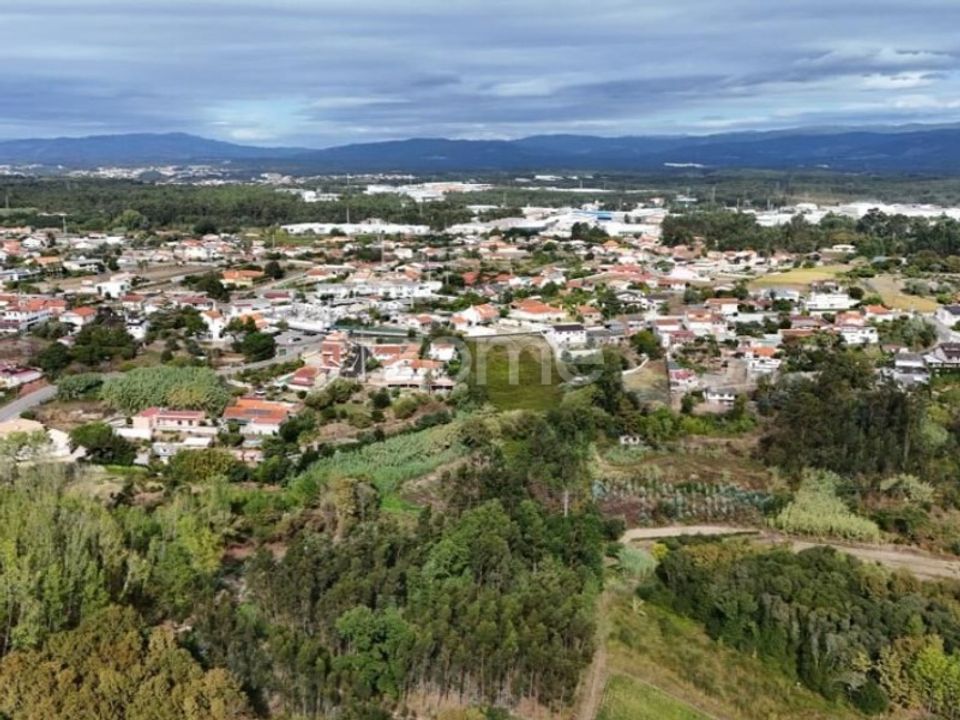 Helårsgrund i Aguada de Cima, Aveiro - foto 1