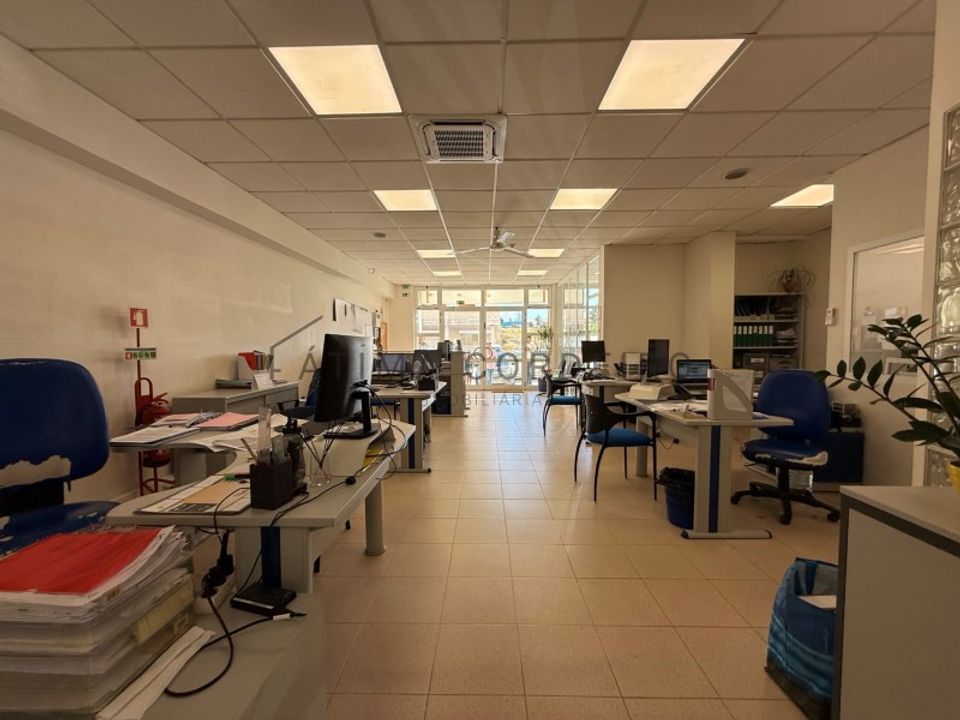 Erhvervsejendom i Corroios, Setubal - foto 3