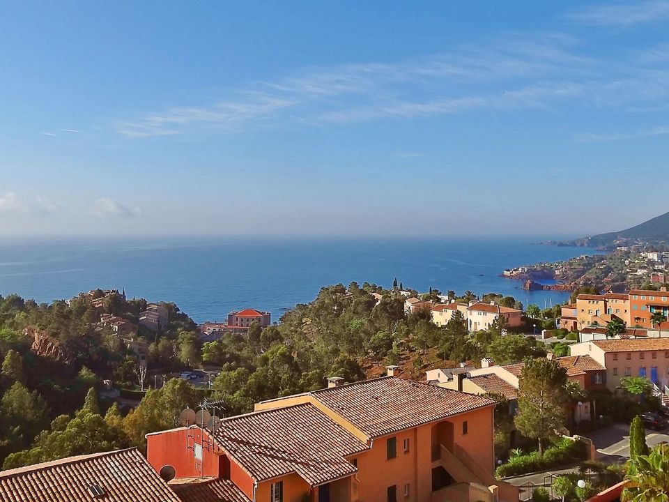 Villa i Theoule-sur-Mer, Alpes-Maritimes - foto 1