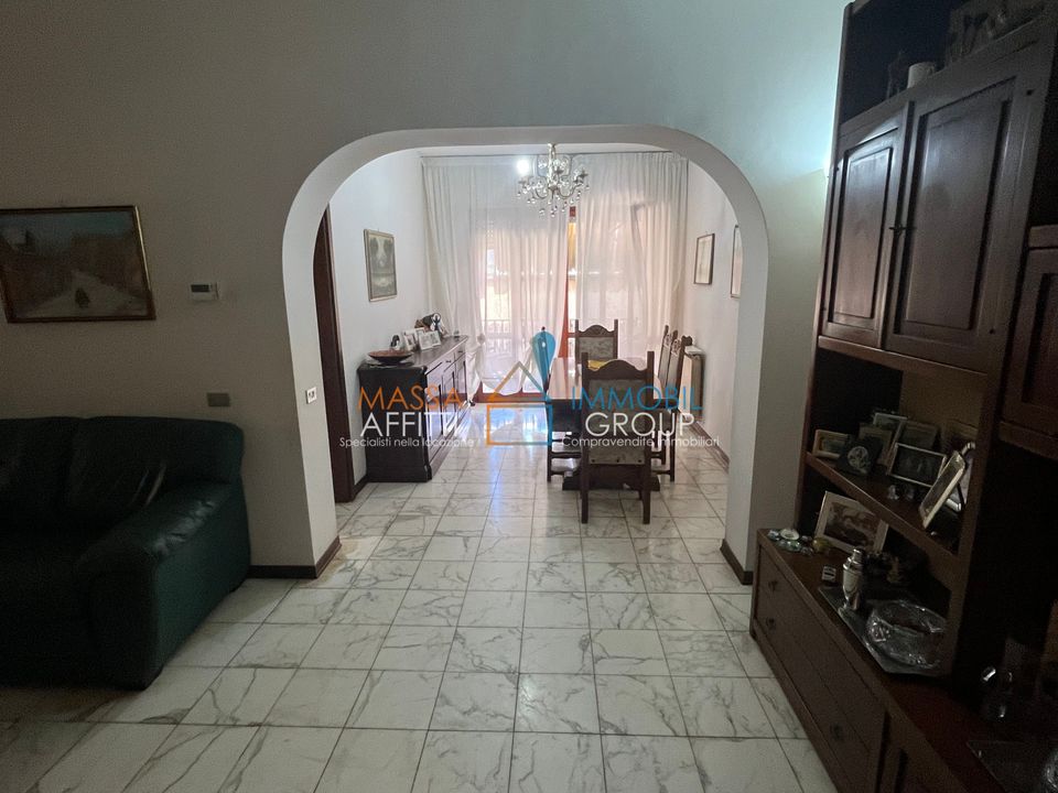 Lejlighed i Carrara, Massa and Carrara - foto 3