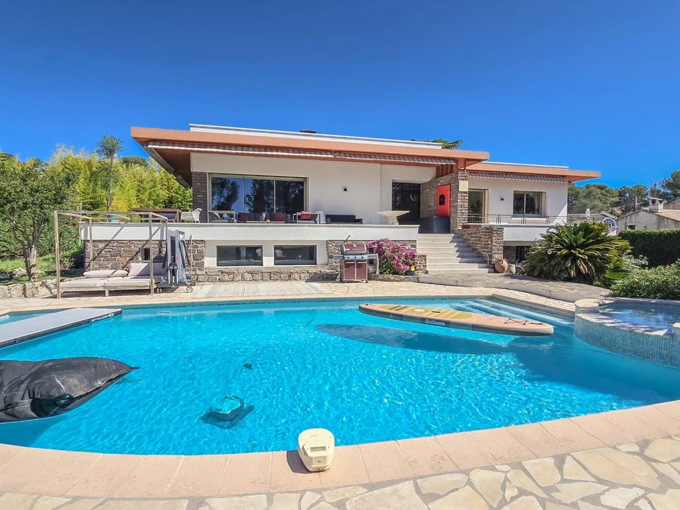 Villa i Saint-Raphael, Var - foto 1