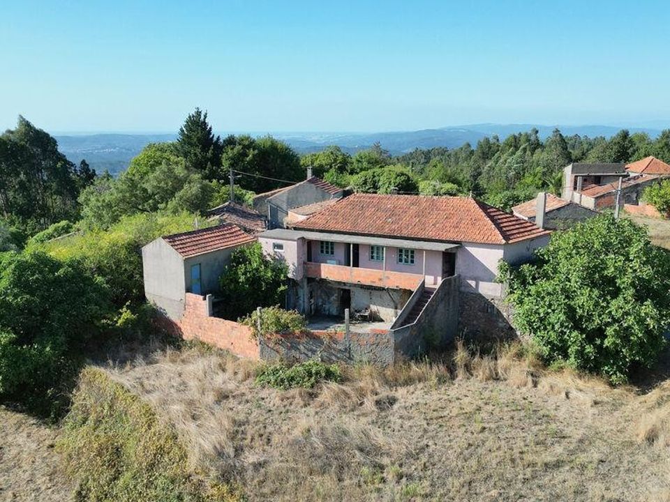 Casa de pueblo en Penela, Coimbra - foto 1