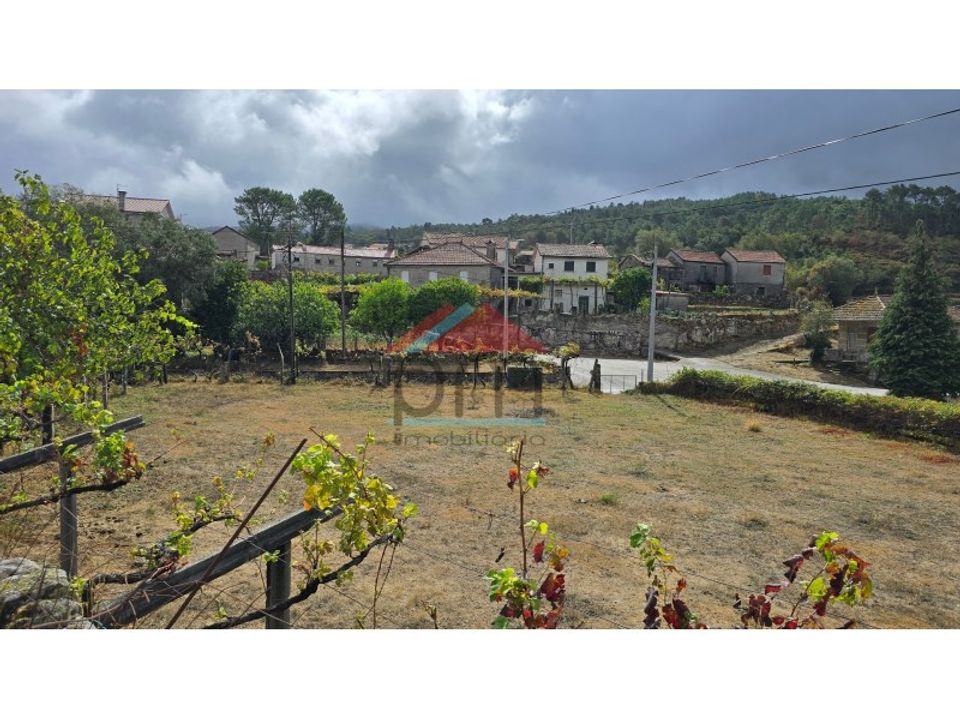 Helårsgrund i Moncao, Viana do Castelo - foto 1