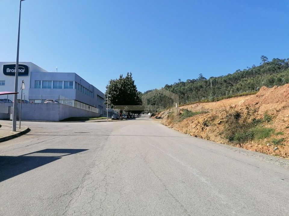 Helårsgrund i Alvarelhos e Guidoes, Porto - foto 4