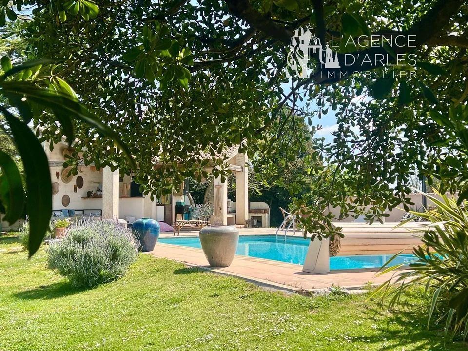 Villa en Arles, Bouches-du-Rhone - foto 4