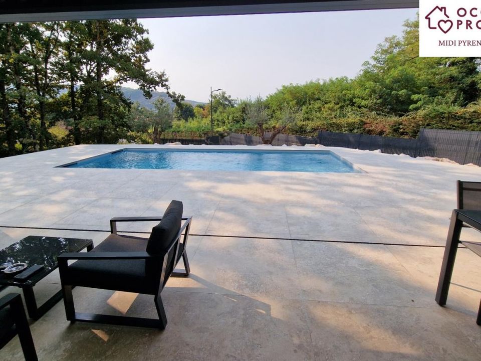 Villa i Boussens, Haute-Garonne - bilde 1