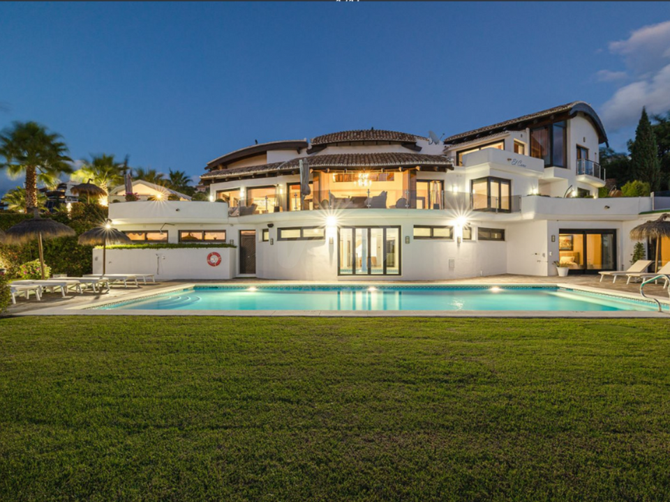 Villa i Malaga city, Malaga - foto 1