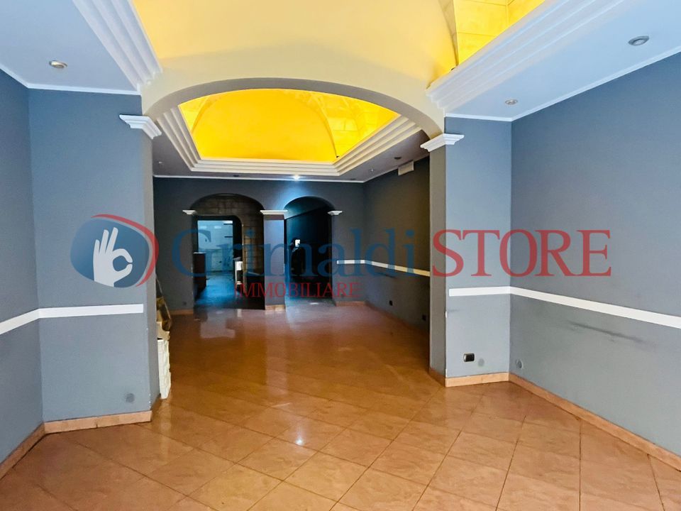 Commercial property in Lecce, Lecce - photo 4