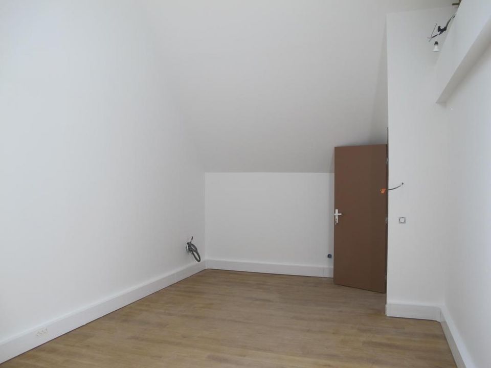 Erhvervsejendom i Moissy-Cramayel, Seine-et-Marne - foto 3