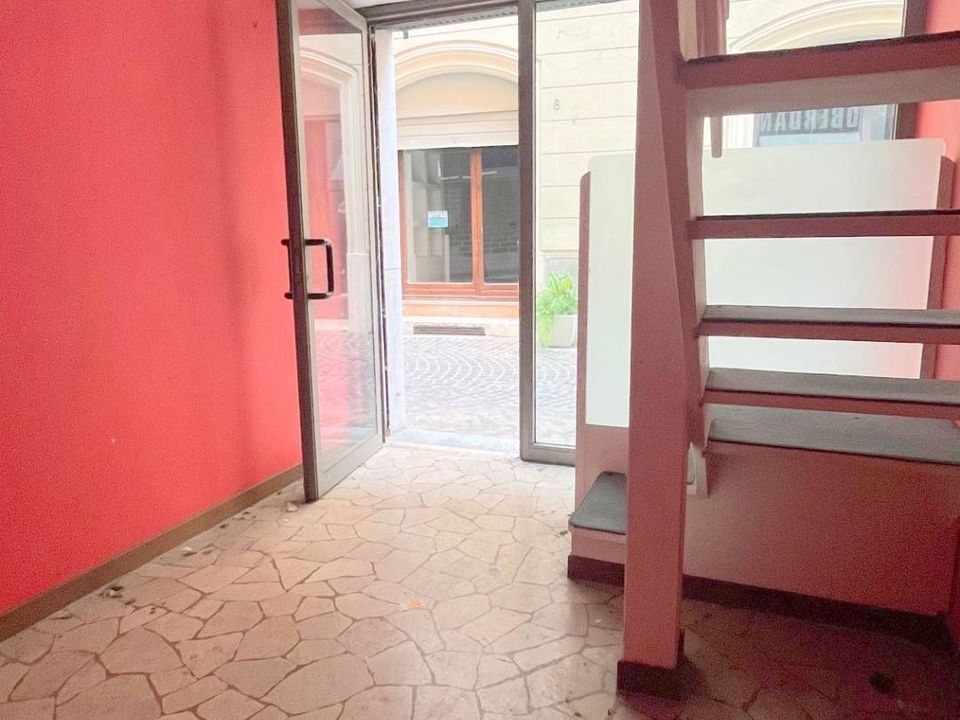 Erhvervsejendom i Mantua, Mantua - foto 2