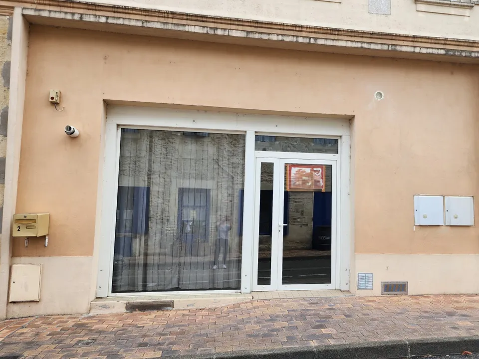 Erhvervsejendom i Sainte-Bazeille, Lot-et-Garonne - foto 1