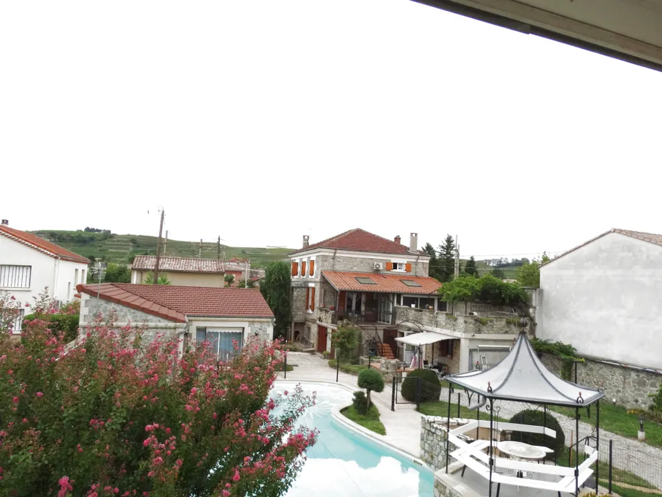 L'establiment comercial a Tain-l'Hermitage, Drome - foto 2