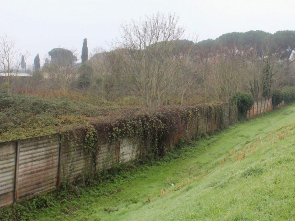 Terreno en Pontedera, Pisa - foto 3