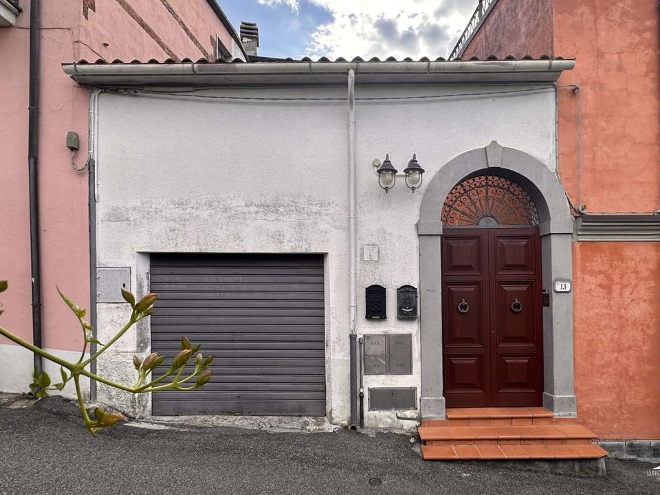 Villa i Podenzana, Massa and Carrara - foto 1
