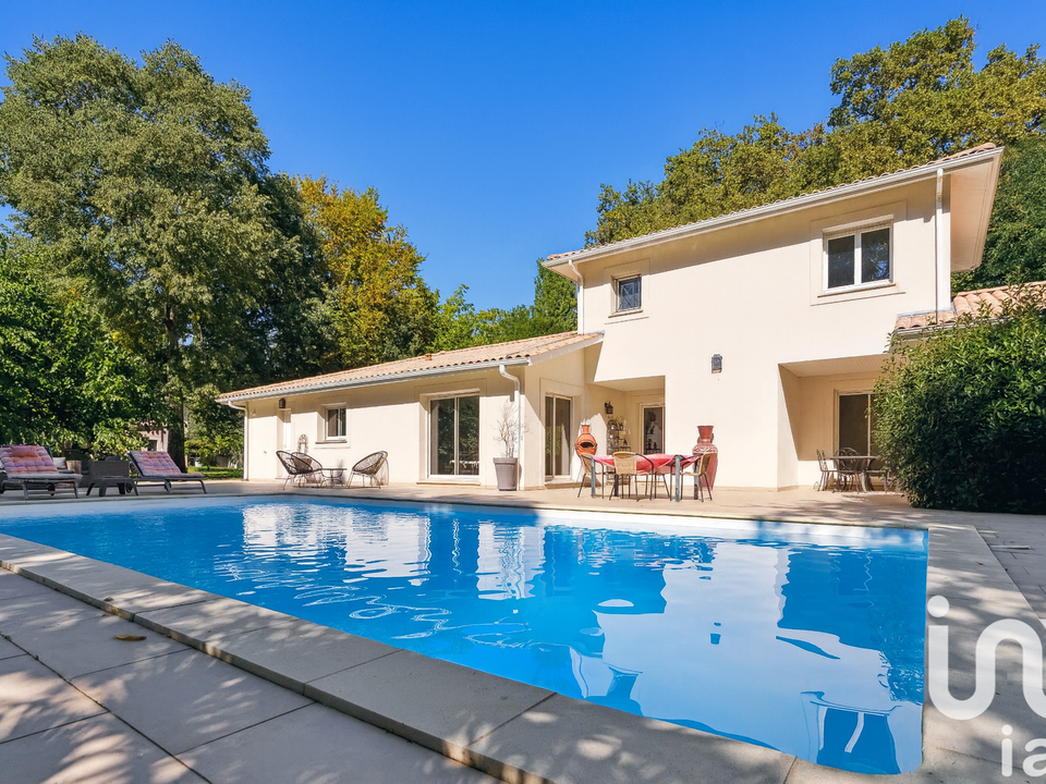 Villa i Villenave-d'Ornon, Gironde - foto 1