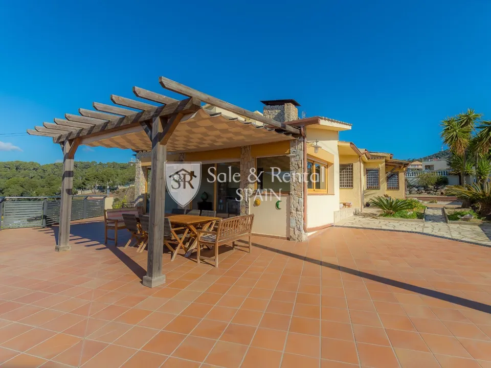 Villa i Santa Susanna, Barcelona - foto 1