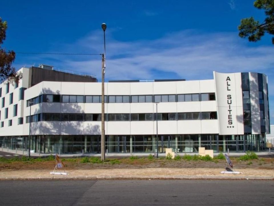 Erhvervsejendom i Pessac, Gironde - foto 1