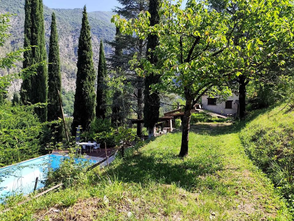 Villa en Touët-sur-Var, Alpes-Maritimes - foto 2
