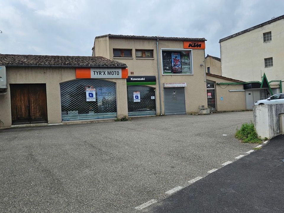 Erhvervsejendom i Cahors, Lot - foto 1