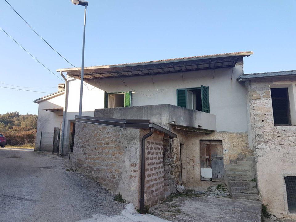 Villa i Rocca d'Arce, Frosinone - foto 1