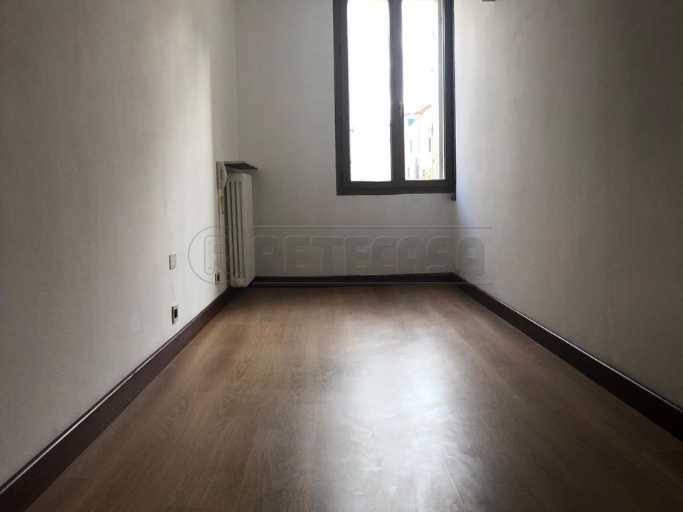 Erhvervsejendom i Bassano del Grappa, Vicenza - foto 3