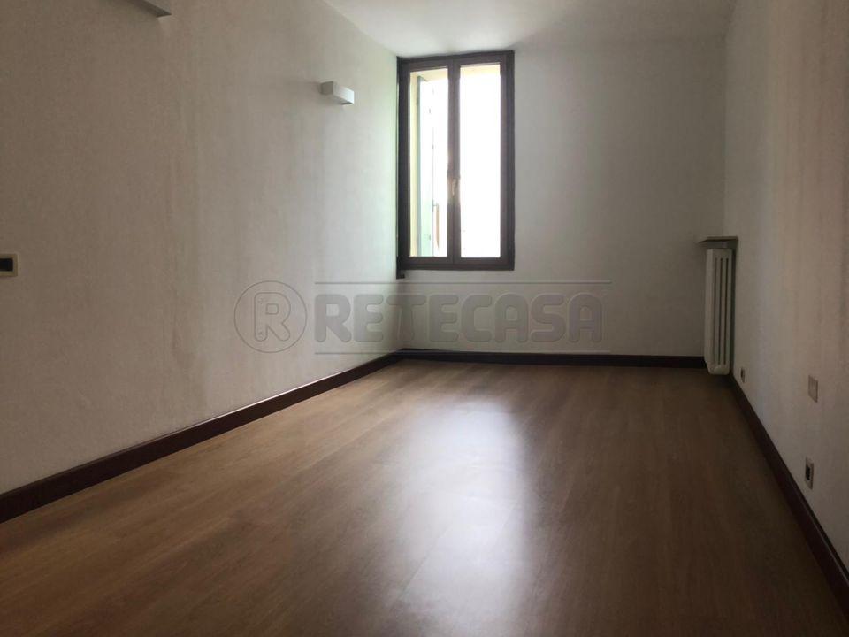 Erhvervsejendom i Bassano del Grappa, Vicenza - foto 4