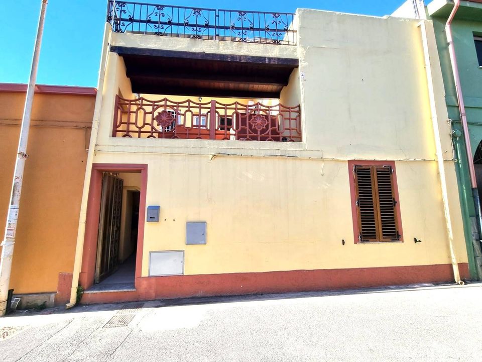 Villa i Elmas, Cagliari - foto 1