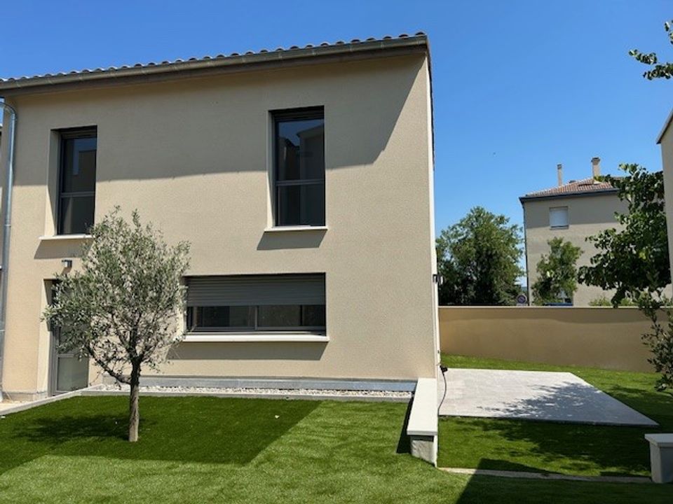 Byhus i Saint-Paul-Trois-Châteaux, Drome - foto 3