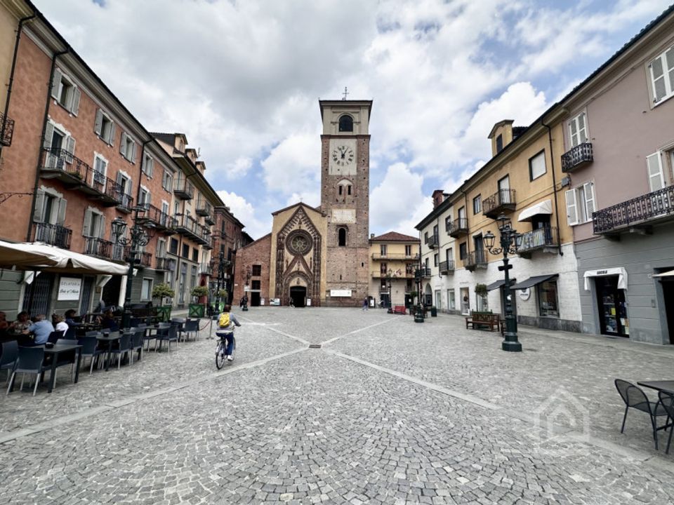 Erhvervsejendom i Chivasso, Turin - foto 2