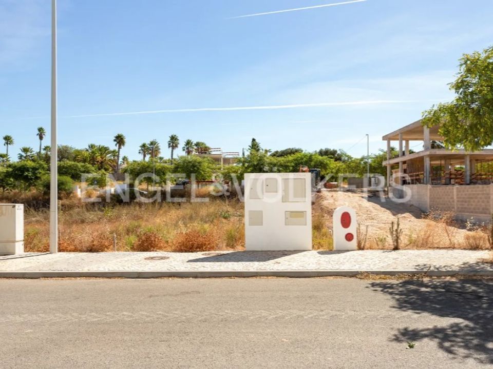 Terreno en Guia, Faro - foto 1