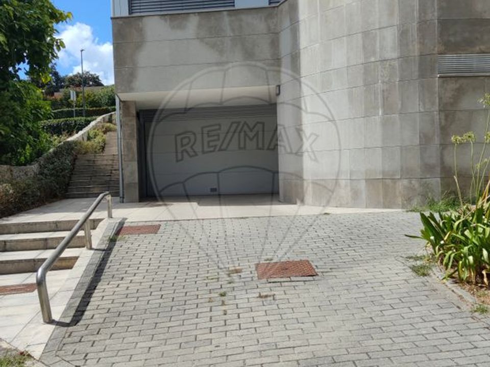 Garage i Guimaraes, Braga - foto 1