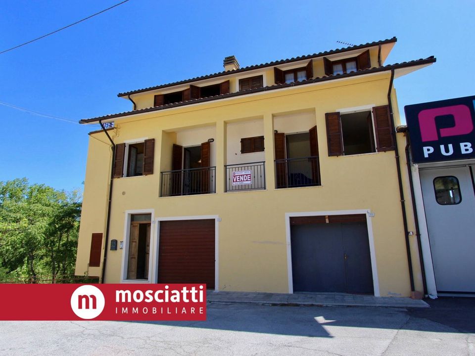 Villa i Castelraimondo, Macerata - foto 1