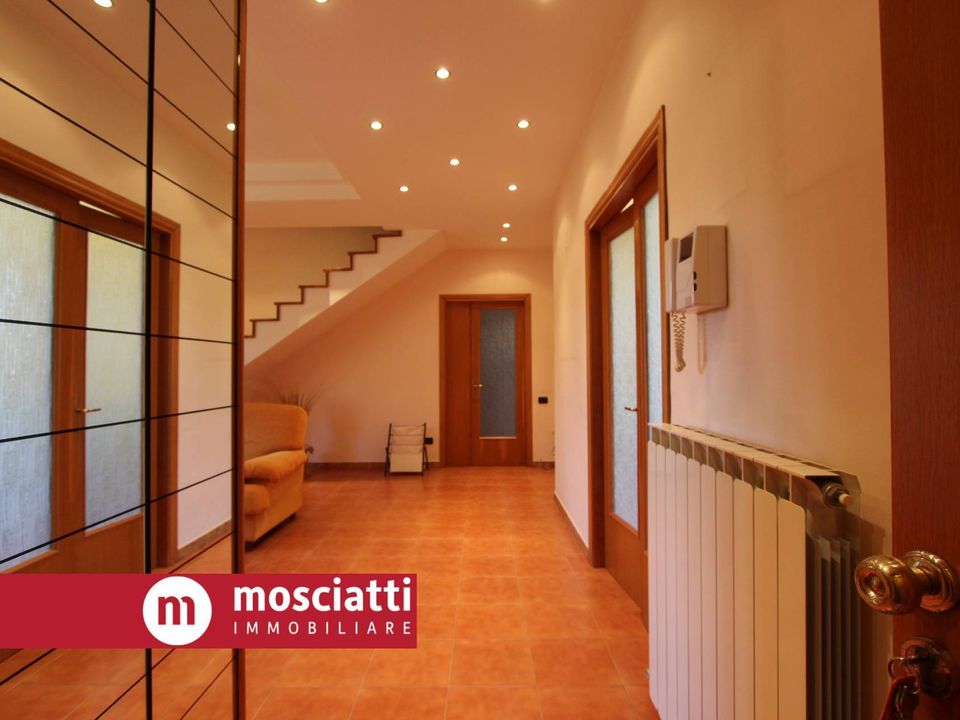 Villa i Castelraimondo, Macerata - foto 4