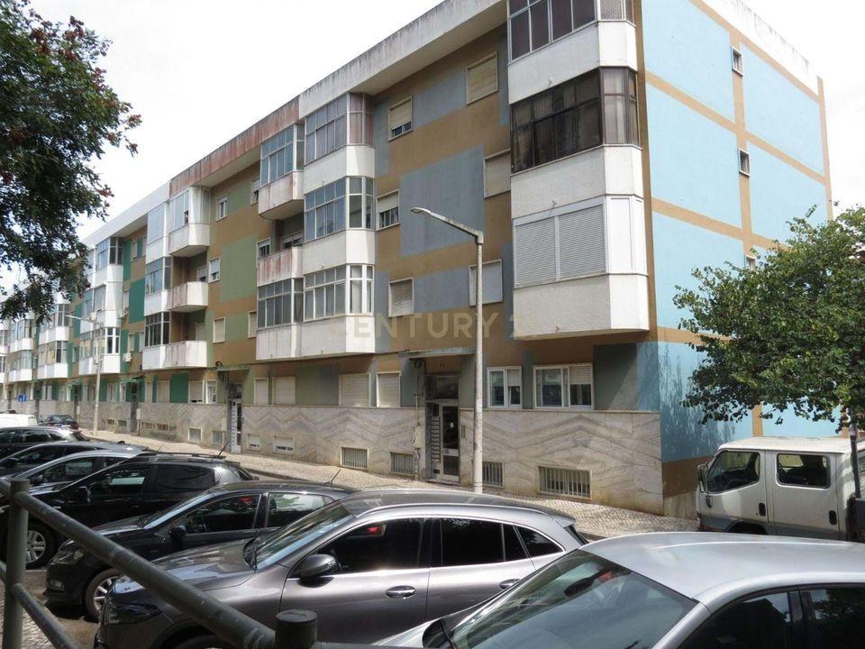 Lejlighed i Rio de Mouro-Estacao, Lisbon - foto 1