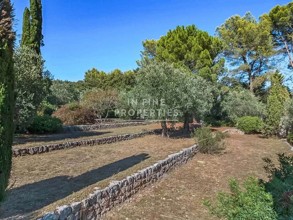Villa i Auribeau-sur-Siagne, Alpes-Maritimes - foto 1