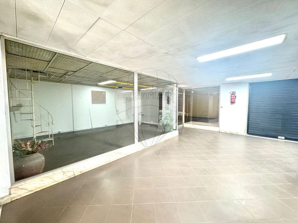 Erhvervsejendom i Vialonga, Lisbon - foto 5
