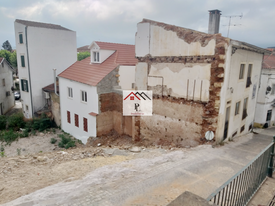 Helårsgrund i Miranda do Corvo, Coimbra - foto 3