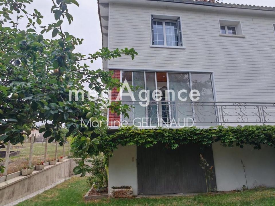 Villa i Saintes, Charente-Maritime - foto 1