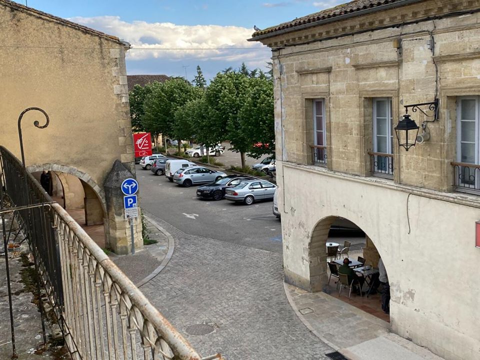 Erhvervsejendom i Sauveterre-de-Guyenne, Gironde - foto 1