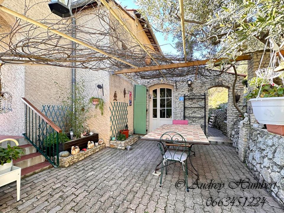 Villa i Volx, Alpes-de-Haute-Provence - foto 1