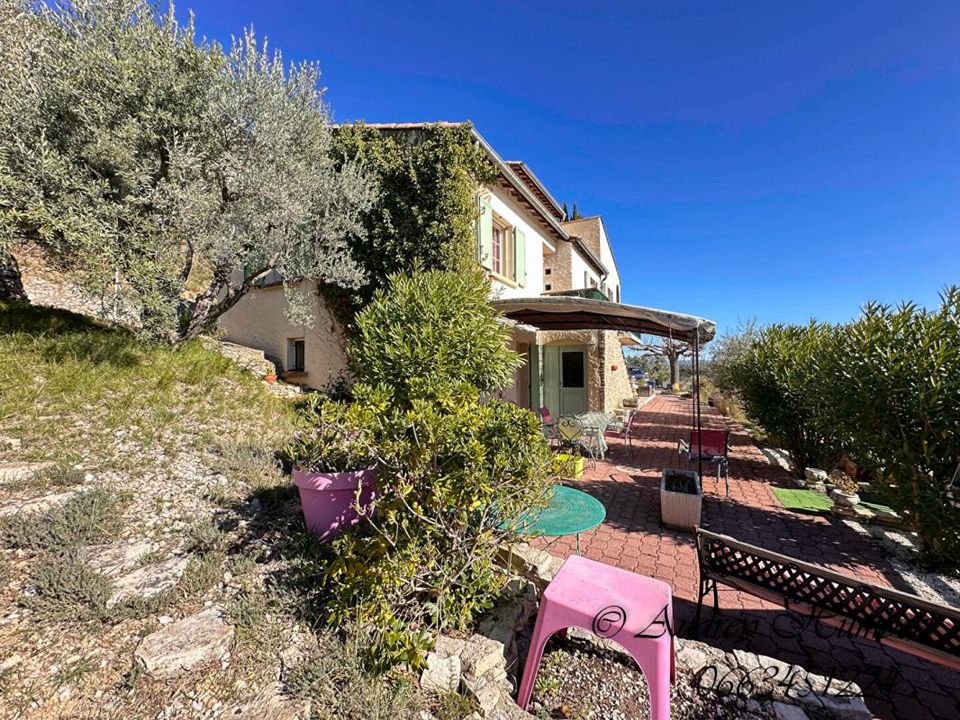Villa i Volx, Alpes-de-Haute-Provence - foto 2