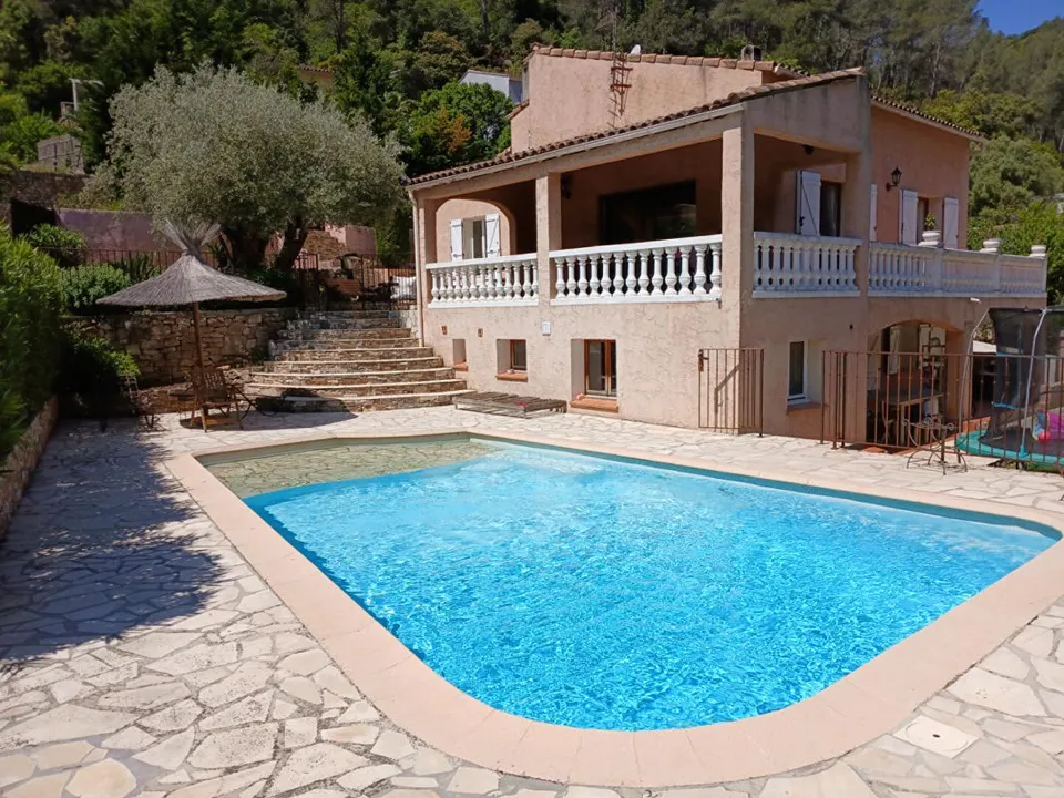 Villa i Solliès-Toucas, Var - foto 1