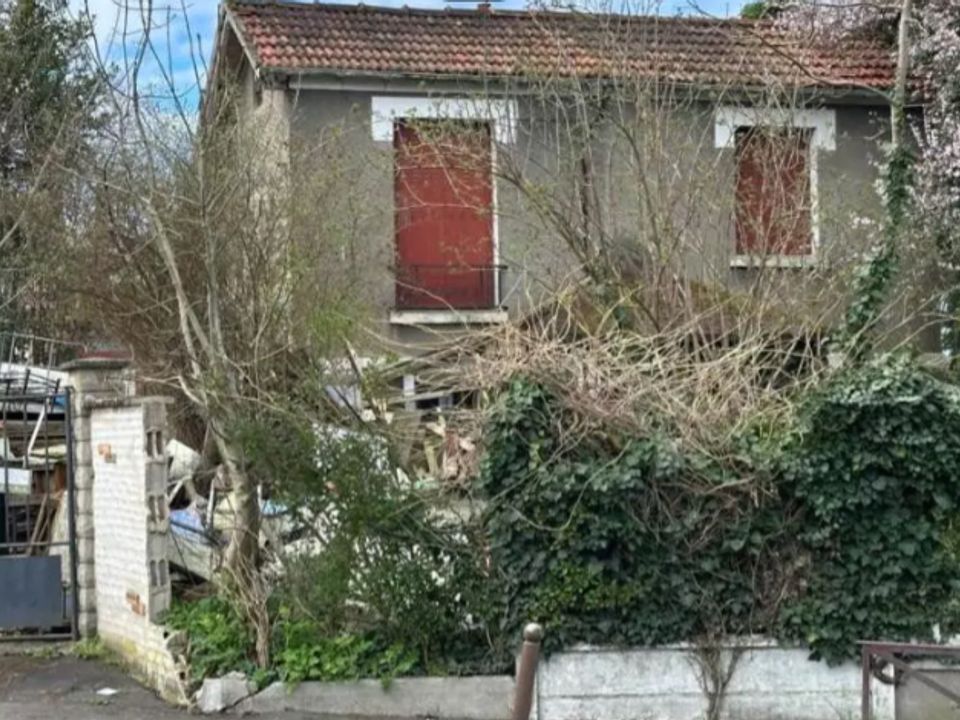 Helårsgrund i Brétigny-sur-Orge, Essonne - foto 1