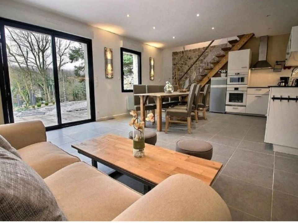 Commercial property in Erquy, Cotes-d'Armor - photo 4