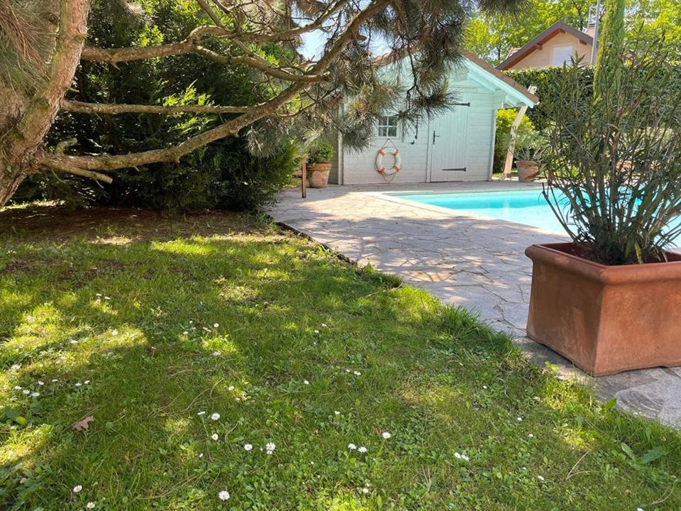 Villa in Prevessin-Moens, Ain - foto 1