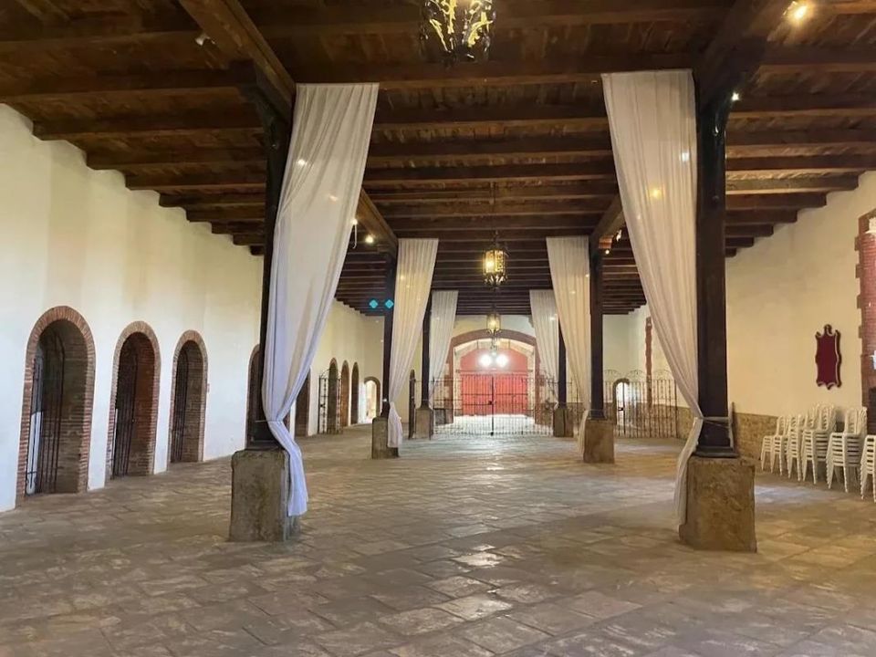 Villa i Villeneuve-de-la-Raho, Pyrenees-Orientales - foto 1